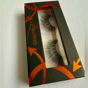 Discontinued Lilly Lashes Dramatic SO EXTRA DEVILISH Faux Mink Lashes